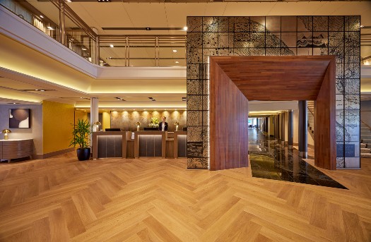 Plaza_Checkin_0025_retouched(1)_525x347 Lobby of the ship